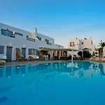 آنا-ماريا ميكونوس فندق 3*