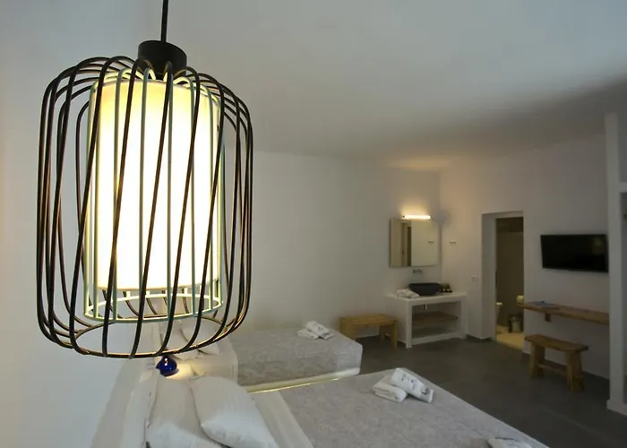 安娜玛丽亚米科诺斯公寓 3*