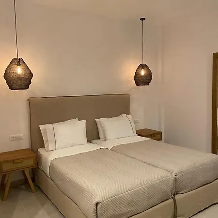 Anna-maria Mykonos