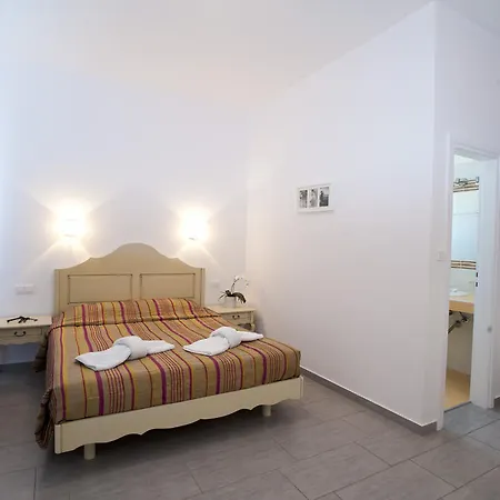 Anna-maria Mykonos Glastros (Mykonos)