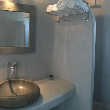 安娜玛丽亚米科诺斯公寓 格拉斯托斯