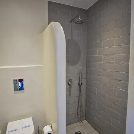 آنا-ماريا ميكونوس 3* Glastros (Mykonos)
