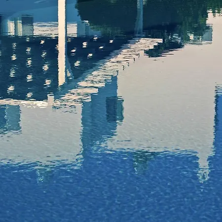 安娜玛丽亚米科诺斯公寓 酒店