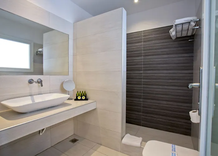 Anna-maria Mykonos Hotell 3*